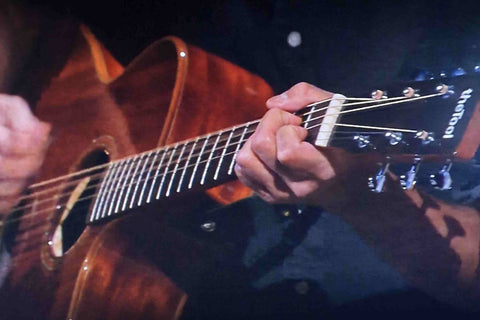 Skillnad på akustisk stålsträngad och klassisk gitarr